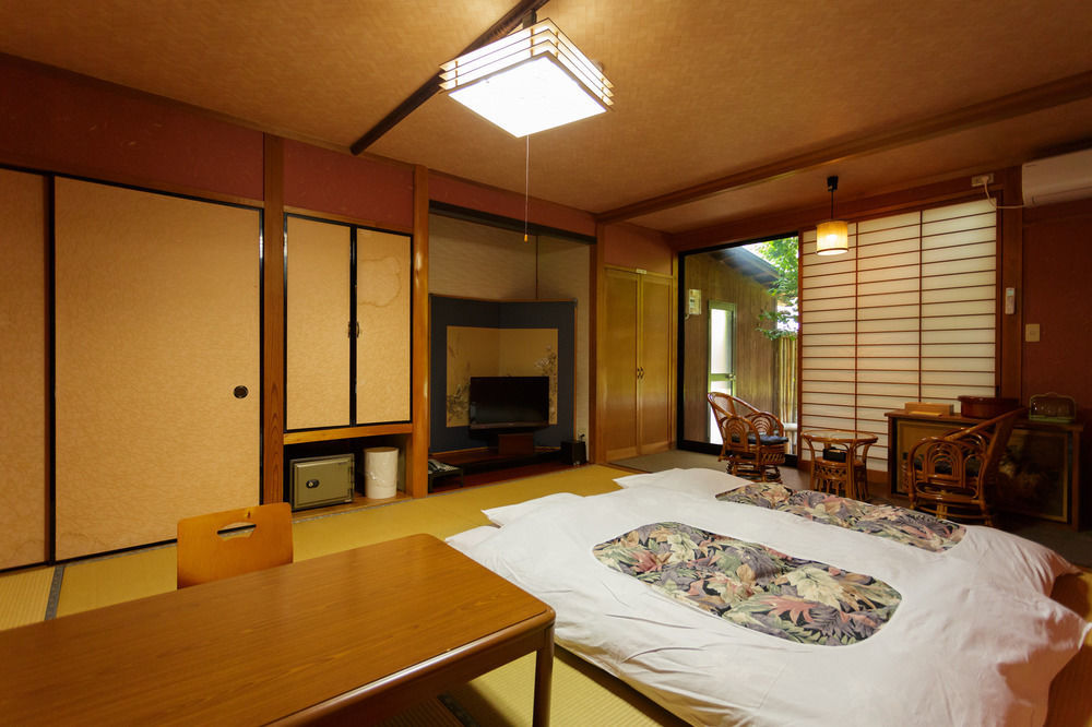 Yufuin Ryokan Nogiku Екстер'єр фото